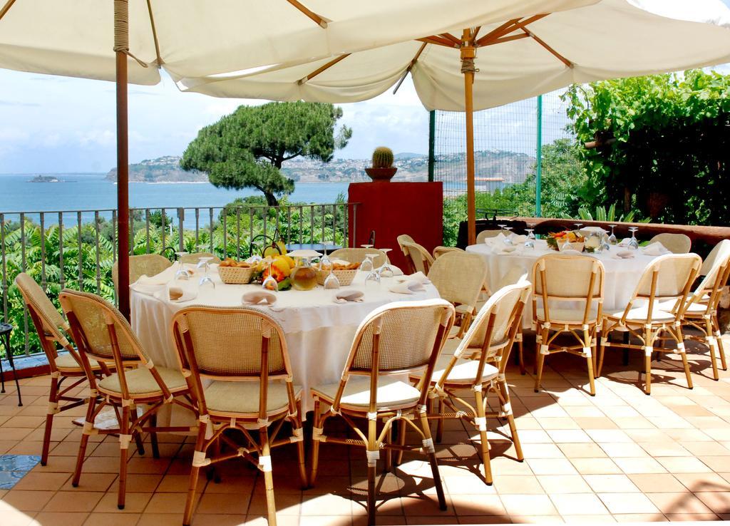 Albergo 'La Vigna' Procida Exterior photo
